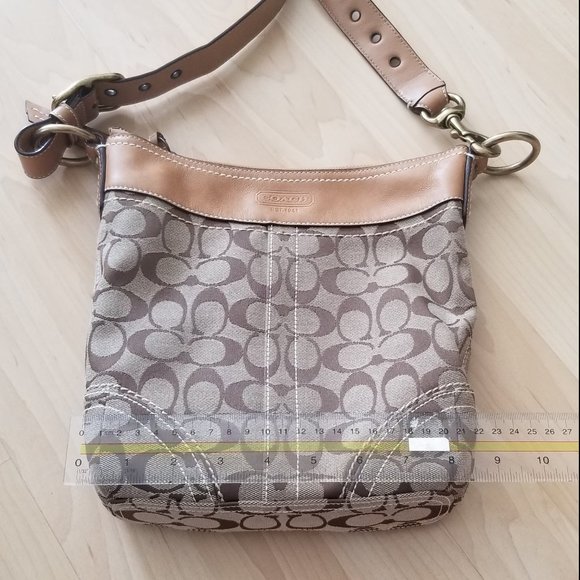 Coach signature purse / crossbody bag - Picture 10 of 13
